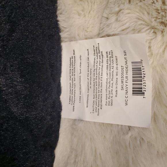 Cat Navy Fur Hideout Hut With Ball - Picture 4 of 9